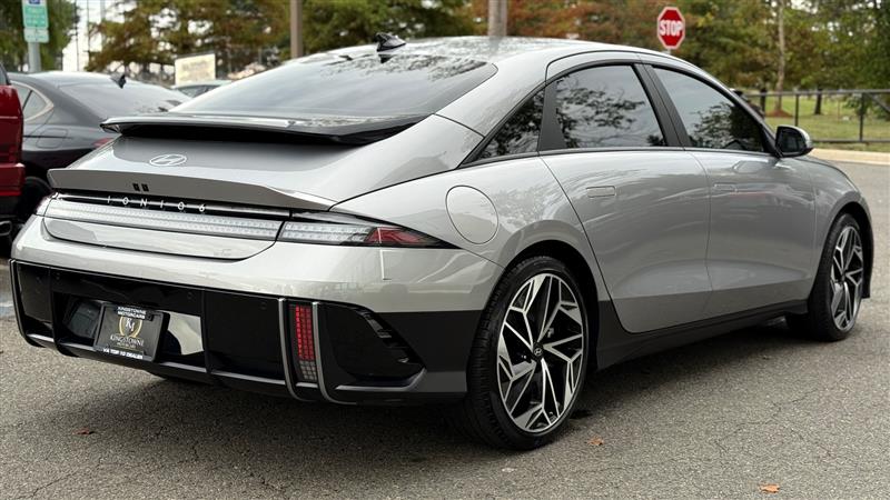 2023 Hyundai Ioniq 6 SEL photo 6