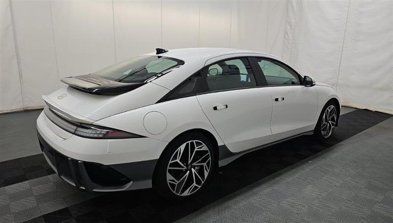 2023 Hyundai Ioniq 6 SEL photo 4