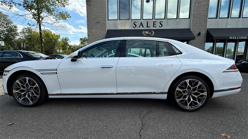 2024 Genesis G90 3.5T E-Supercharger photo 3