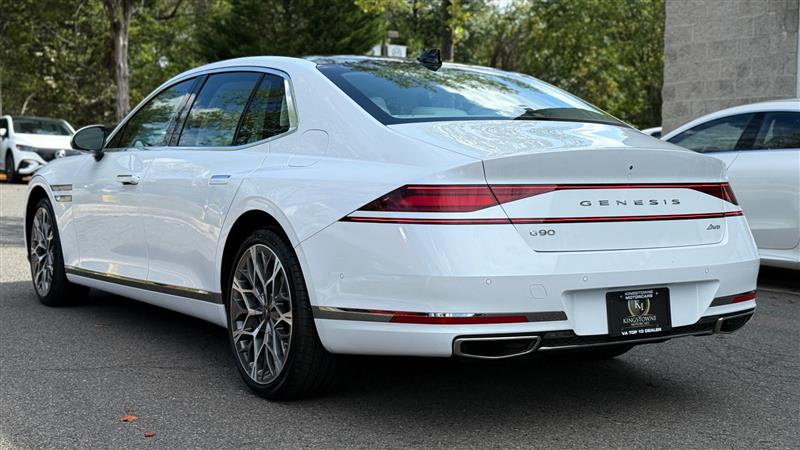 2024 Genesis G90 3.5T E-Supercharger photo 4