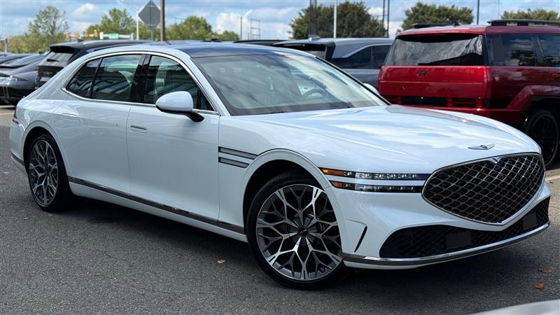 2024 Genesis G90 3.5T E-Supercharger photo 8