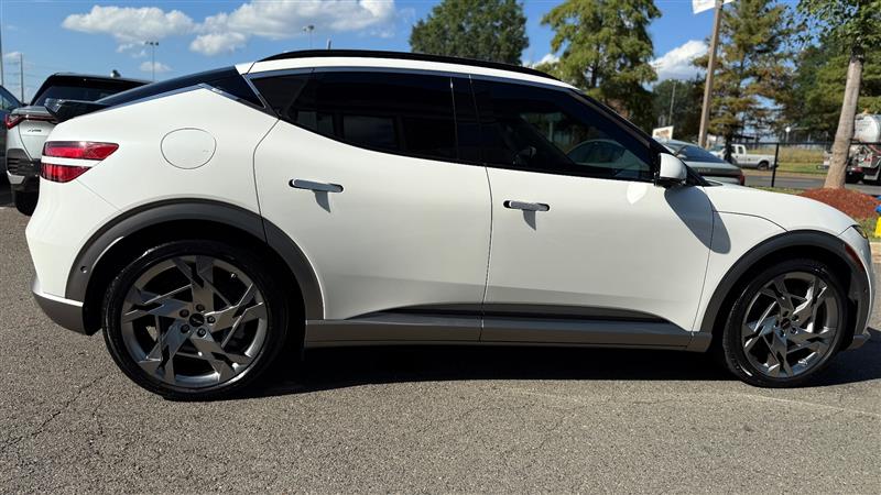 2023 Genesis GV60 Performance photo 7
