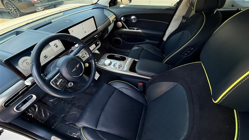 2023 Genesis GV60 Performance photo 9