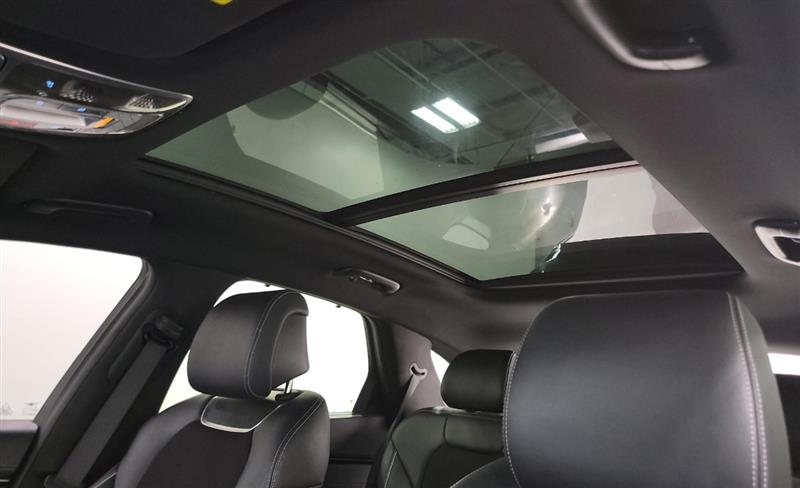 2023 Genesis GV70 2.5T photo 12