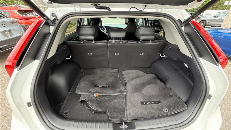 2024 Kia Niro Plug-In Hybrid SX Touring photo 26