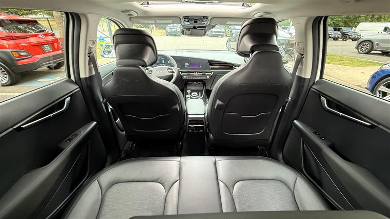 2024 Kia Niro Plug-In Hybrid SX Touring photo 27