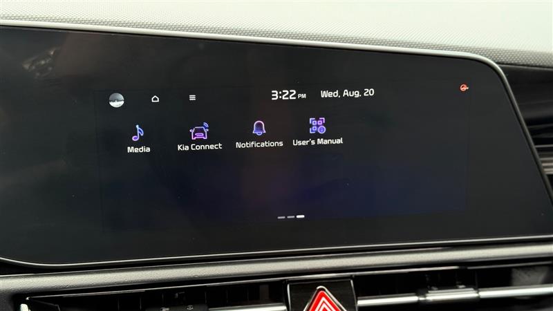 2024 Kia Niro Plug-In Hybrid SX Touring photo 30