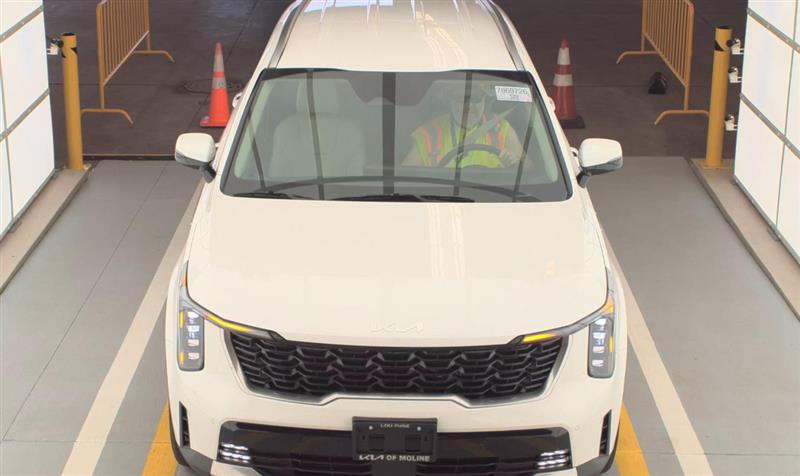 2025 Kia Sorento Hybrid EX photo 2