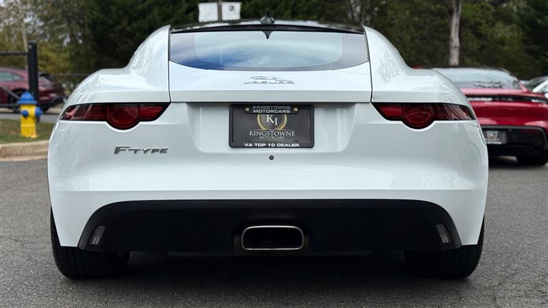 2018 Jaguar F-TYPE photo 3