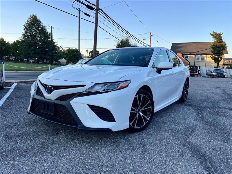 2020 TOYOTA CAMRY SE