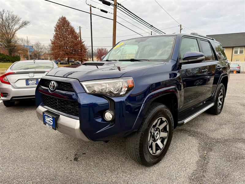 2019 Toyota 4Runner TRD Off-Road Premium's photo