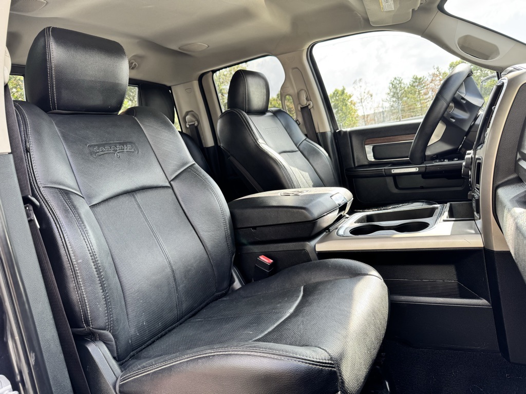 2018 Ram 1500 Laramie photo 7