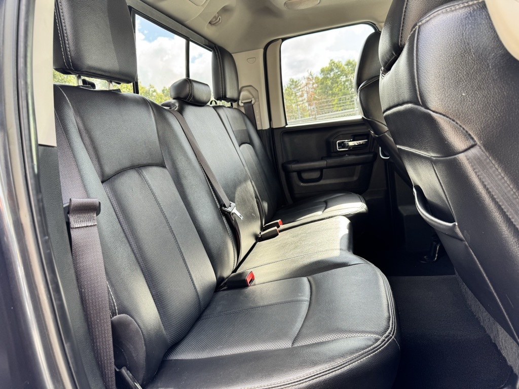 2018 Ram 1500 Laramie photo 11