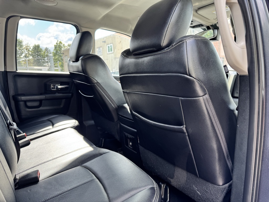 2018 Ram 1500 Laramie photo 13