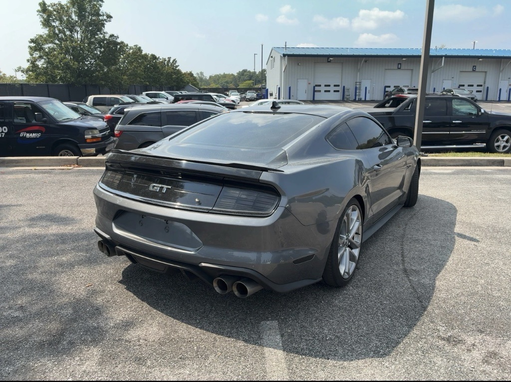 2022 Ford Mustang GT photo 3