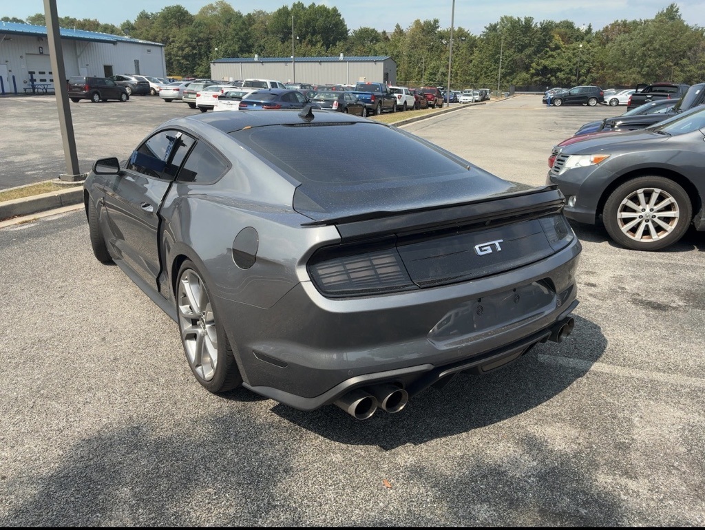 2022 Ford Mustang GT photo 4