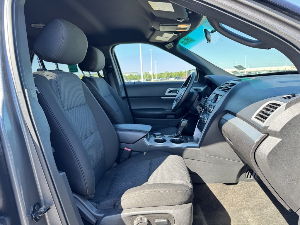 2014 Ford Explorer XLT photo 12