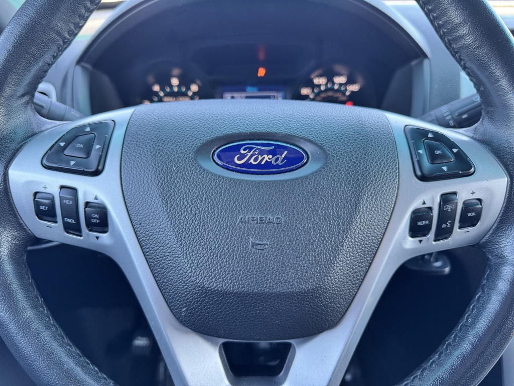2014 Ford Explorer XLT photo 23