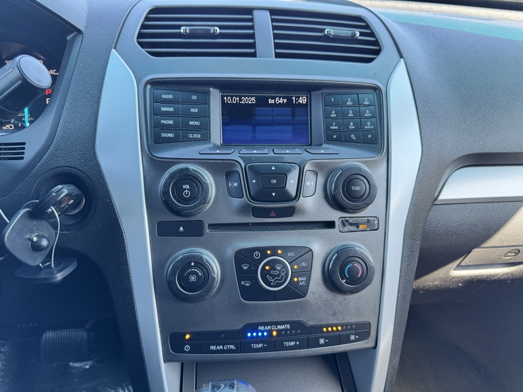 2014 Ford Explorer XLT photo 25