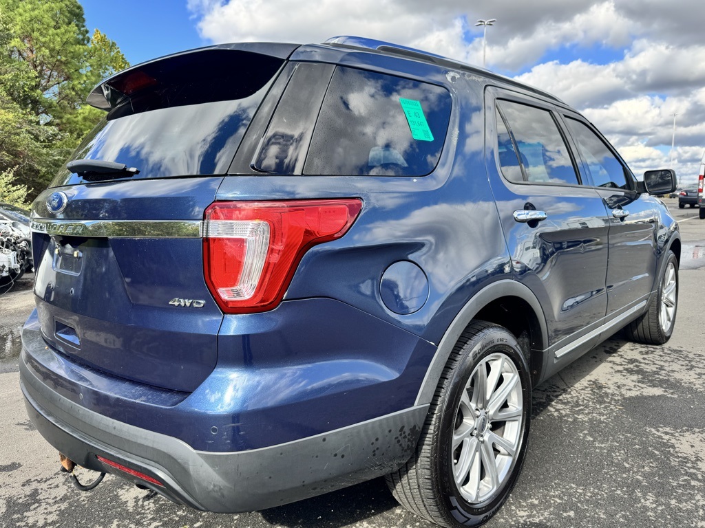 2016 Ford Explorer Limited photo 4