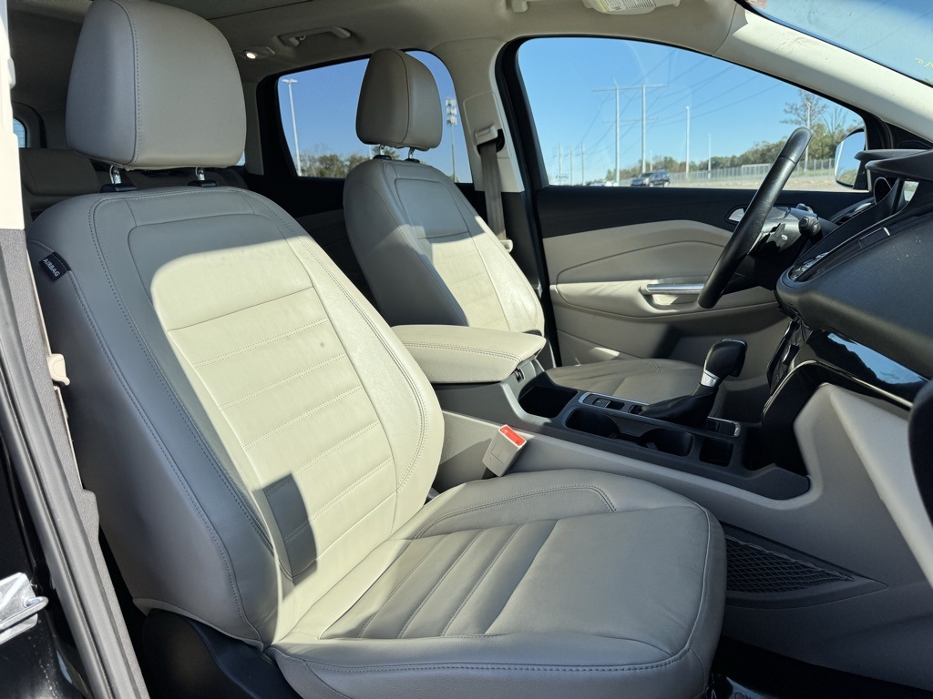2017 Ford Escape Titanium photo 11