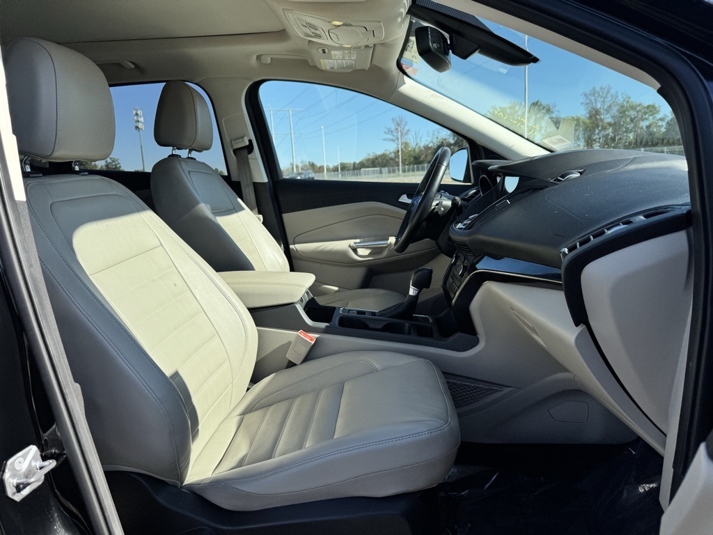 2017 Ford Escape Titanium photo 13