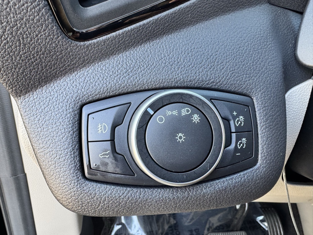 2017 Ford Escape Titanium photo 22