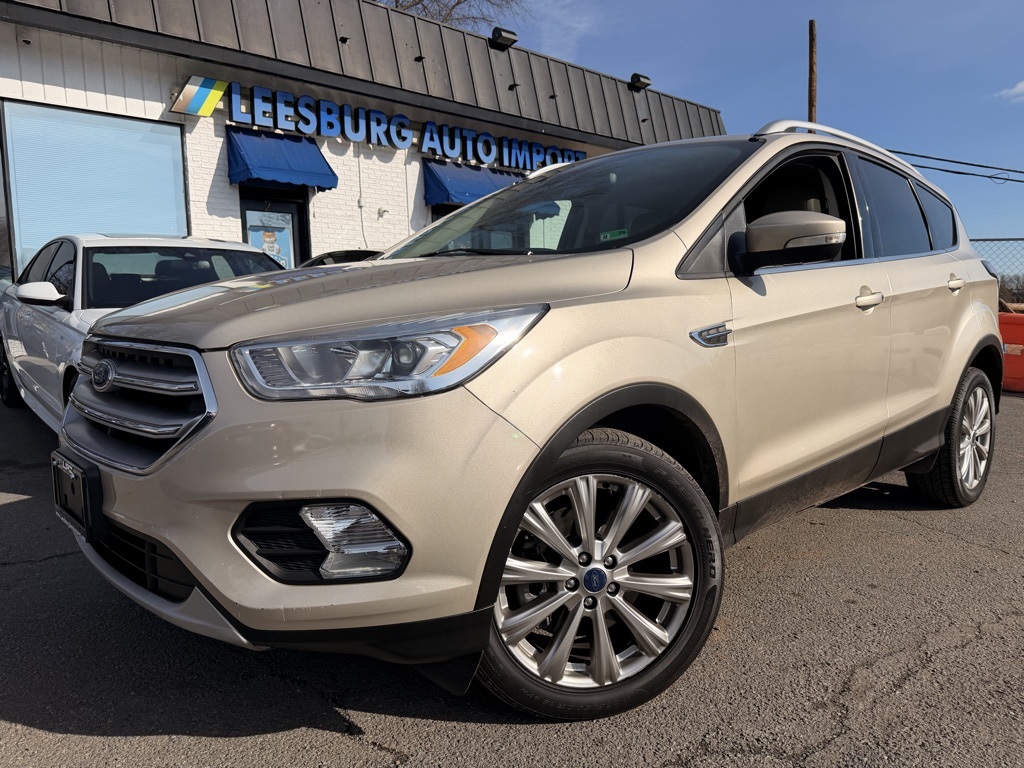 2017 Ford Escape Titanium photo 2