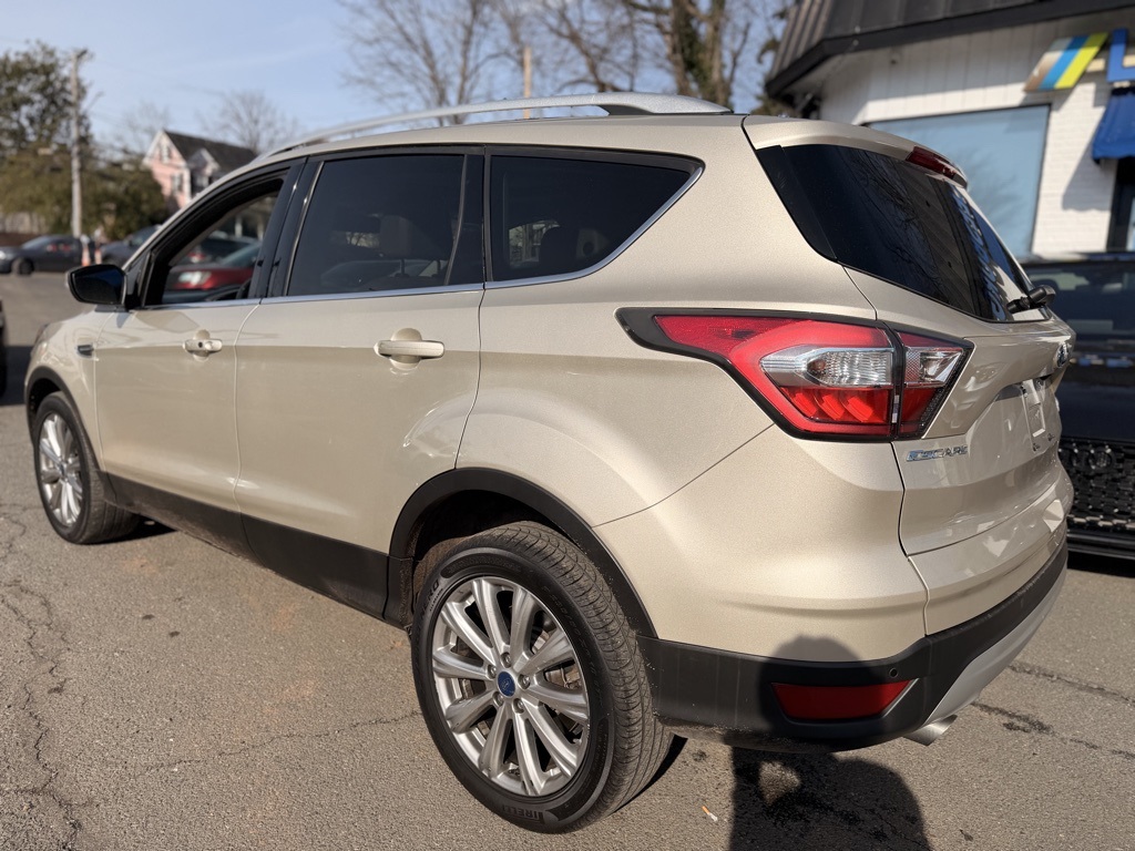 2017 Ford Escape Titanium photo 3