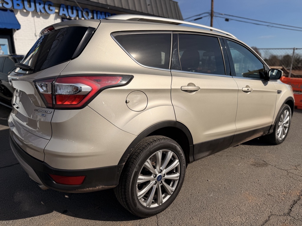 2017 Ford Escape Titanium photo 4