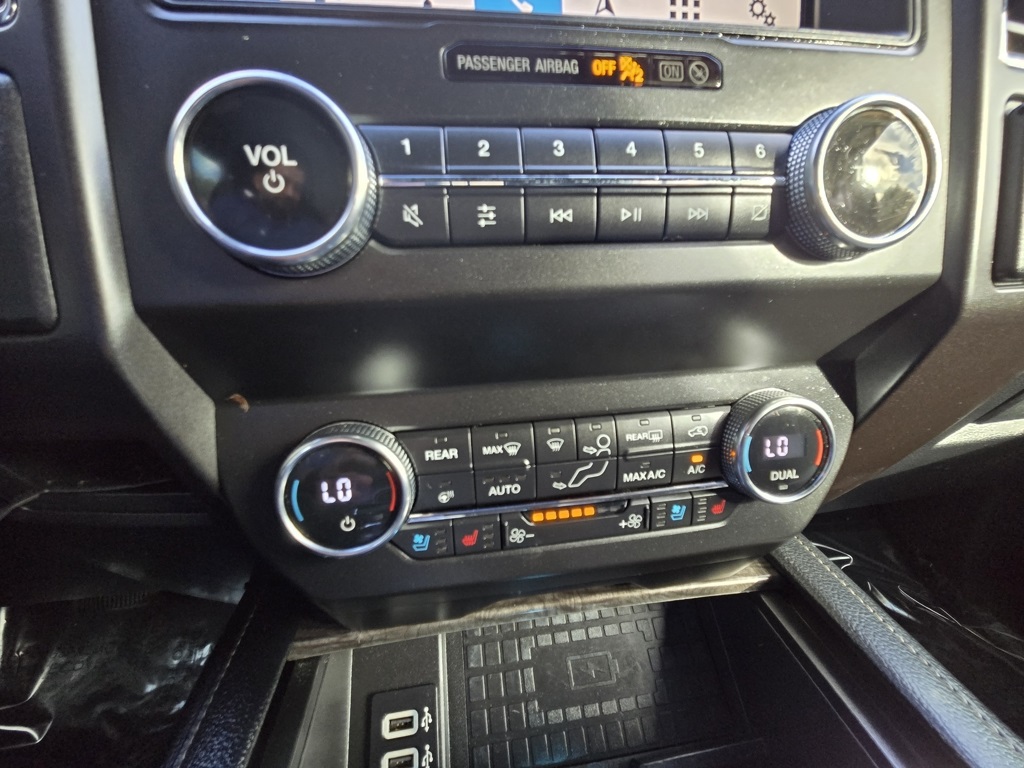 2019 Ford Expedition MAX Limited photo 19