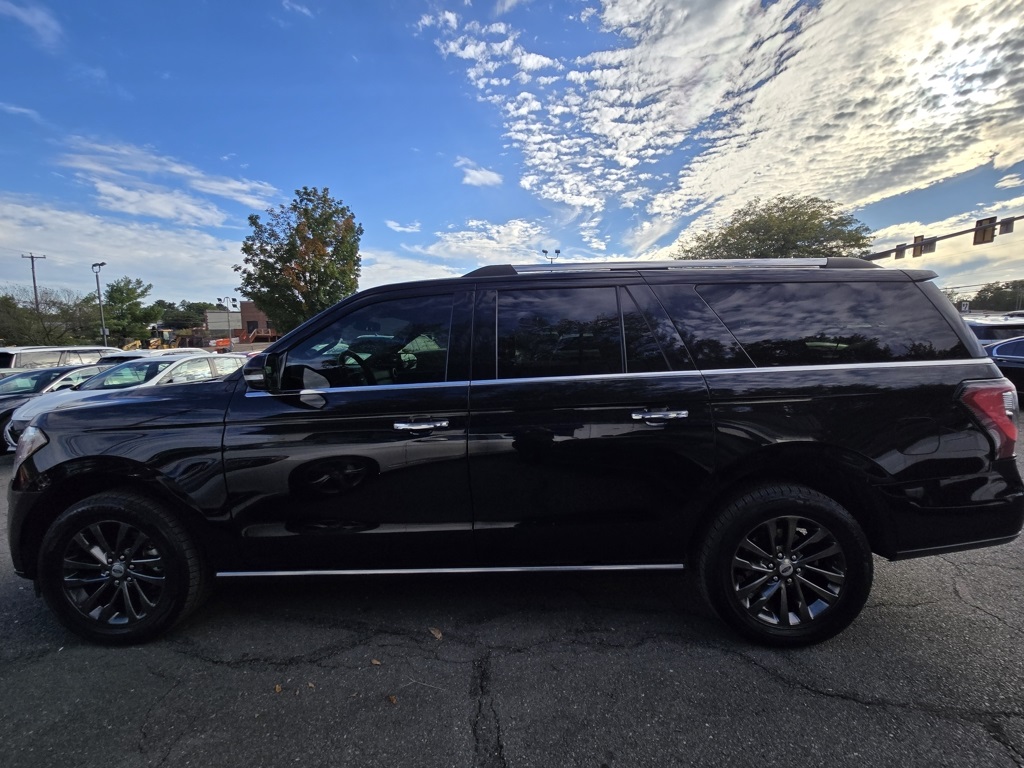 2019 Ford Expedition MAX Limited photo 2