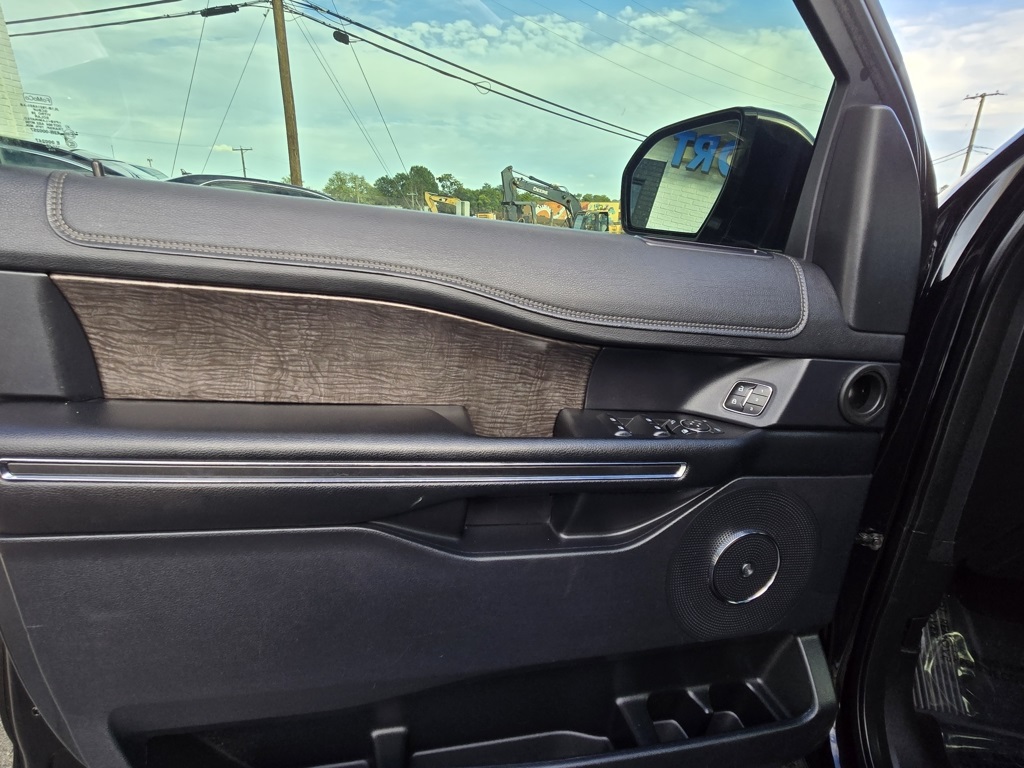 2019 Ford Expedition MAX Limited photo 7