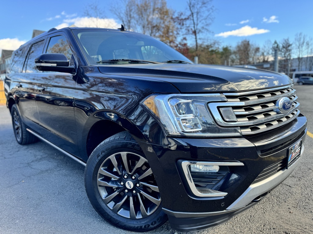 2021 Ford Expedition Limited's photo
