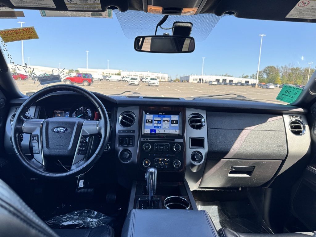 2016 Ford Expedition Platinum photo 19