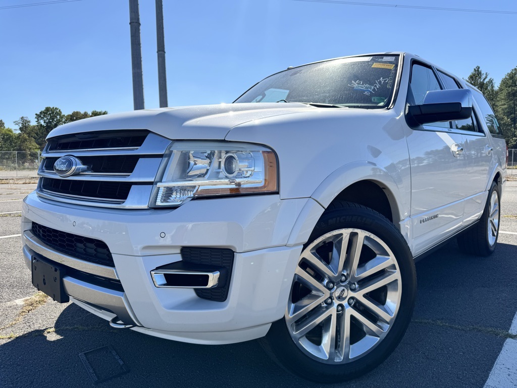 2016 Ford Expedition Platinum photo 2