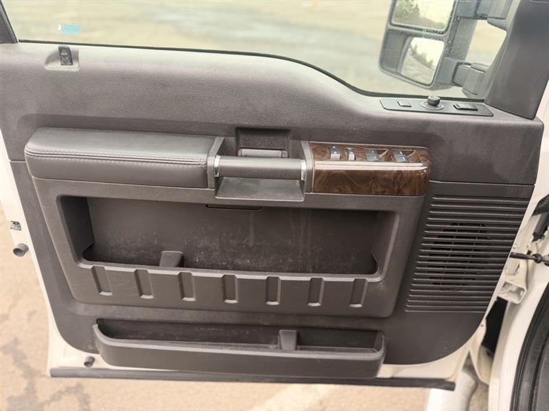 2013 FORD SUPER DUTY F-250 SRW LARIAT