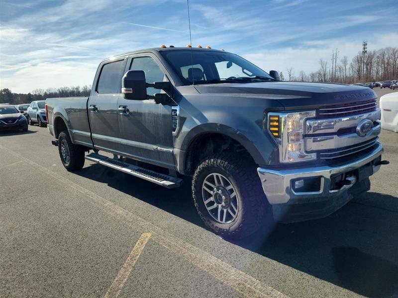 2018 FORD SUPER DUTY F-350 SRW LARIAT