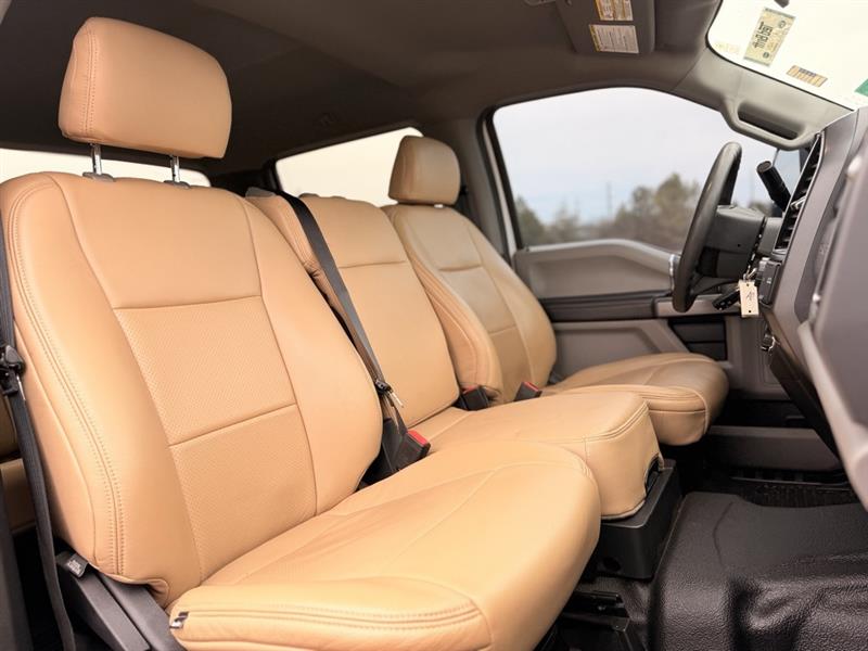 2022 FORD SUPER DUTY F-350 DRW LARIAT