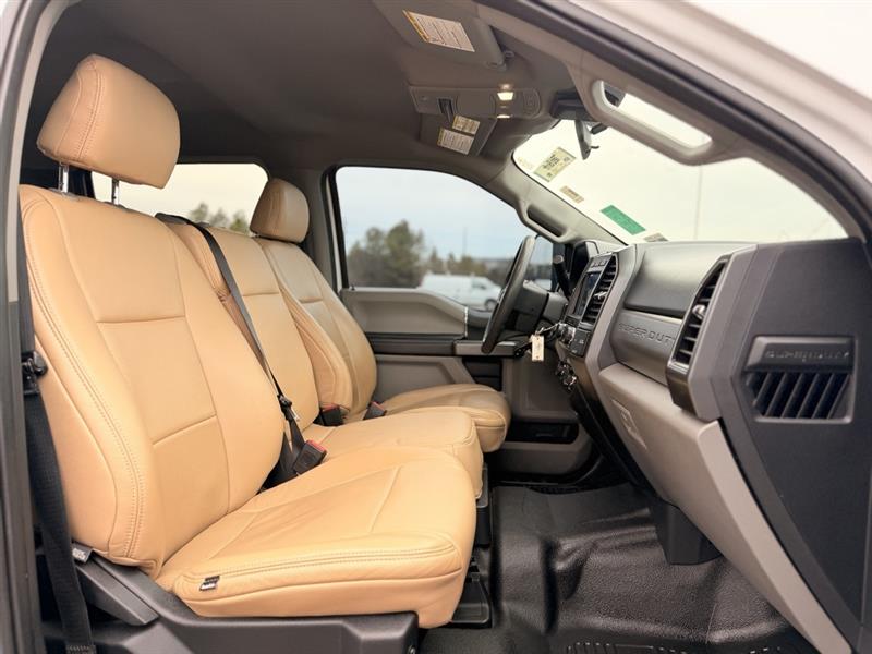 2022 FORD SUPER DUTY F-350 DRW LARIAT