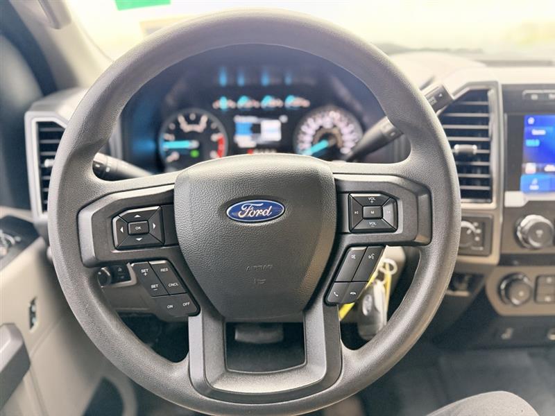 2022 FORD SUPER DUTY F-350 DRW LARIAT