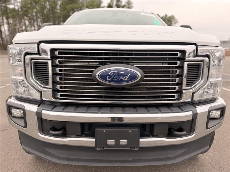 2022 FORD SUPER DUTY F-350 DRW LARIAT