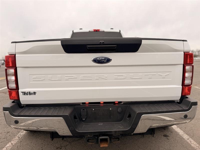 2022 FORD SUPER DUTY F-350 DRW LARIAT