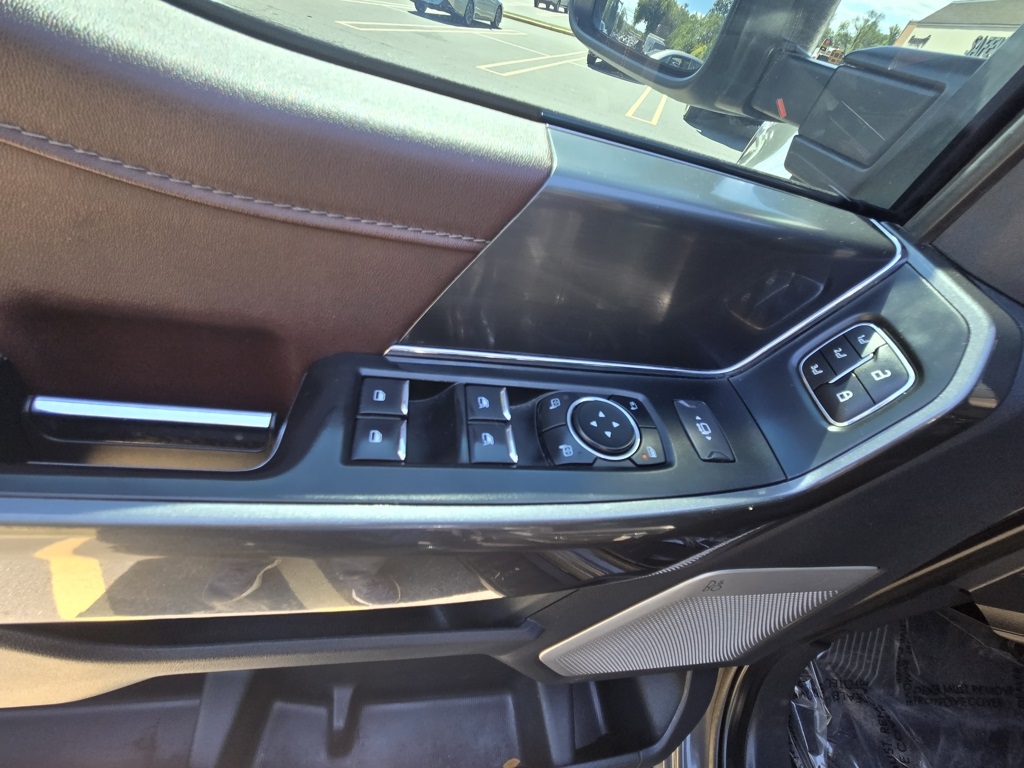 2021 Ford F-150 Lariat photo 8