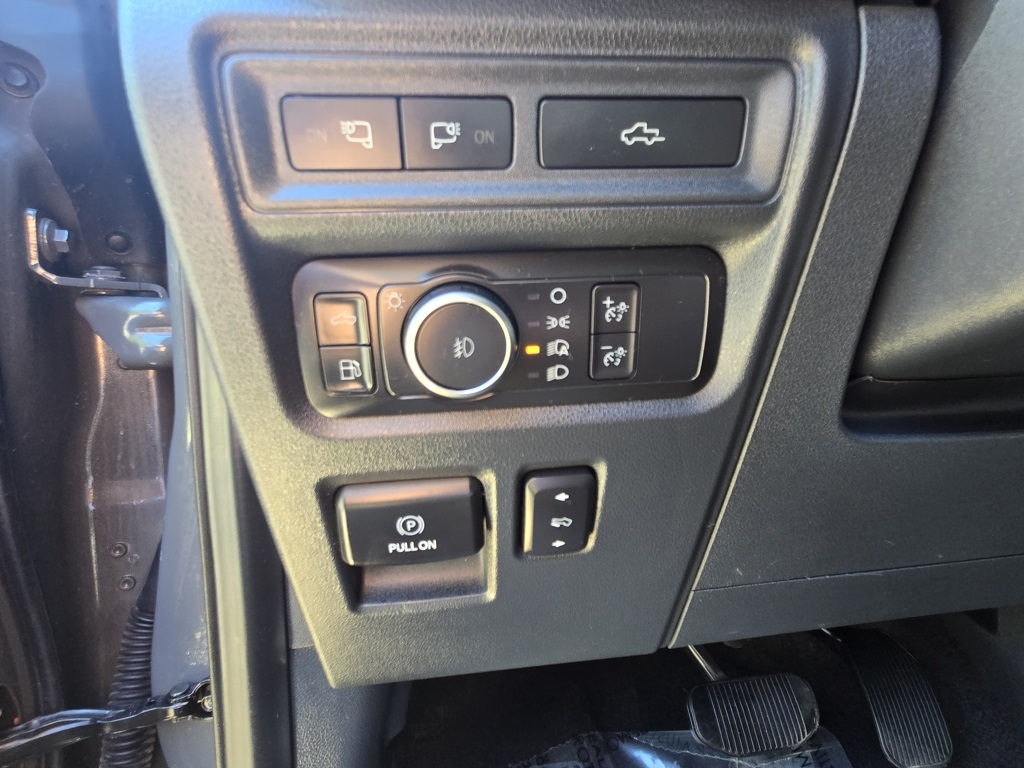 2021 Ford F-150 Lariat photo 14