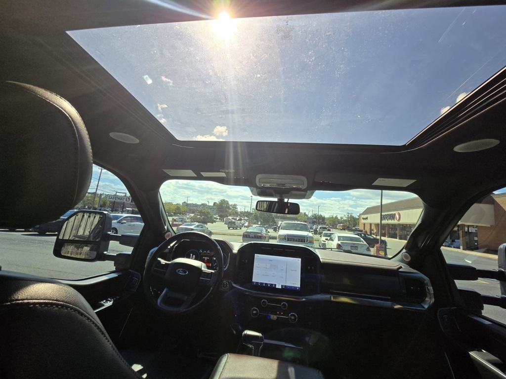 2021 Ford F-150 Lariat photo 18