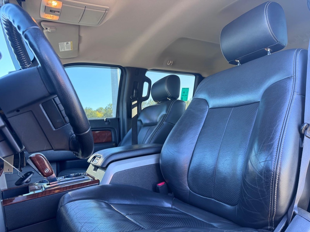 2010 Ford F-150 Lariat photo 11