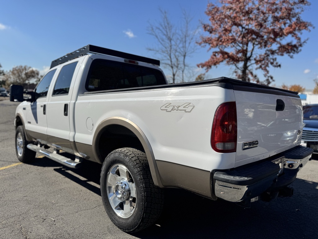 2006 Ford F-350 Lariat photo 2