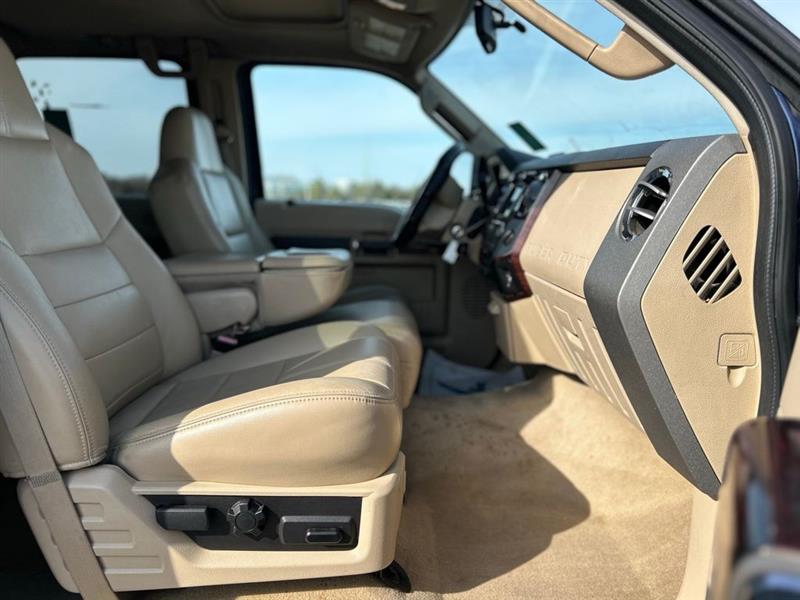 2010 FORD SUPER DUTY F-350 SRW LARIAT