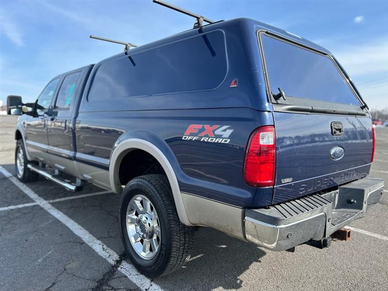 2010 FORD SUPER DUTY F-350 SRW LARIAT